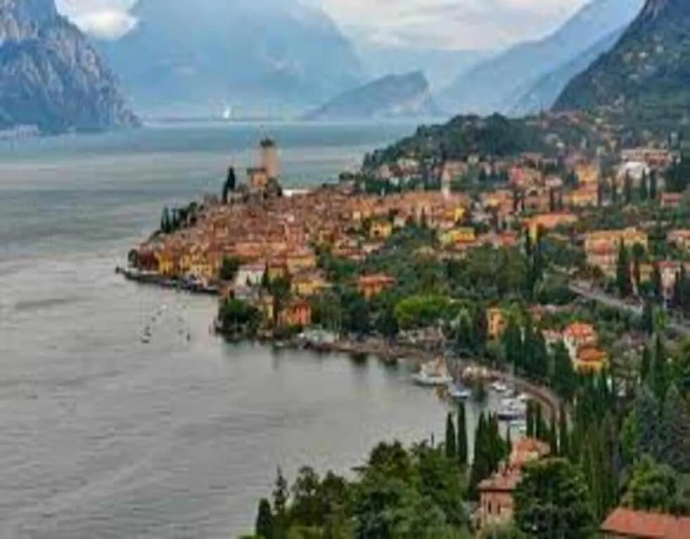 Appartamento Casa Carlacon Giardino Vicino Al Centro E Lago Garda